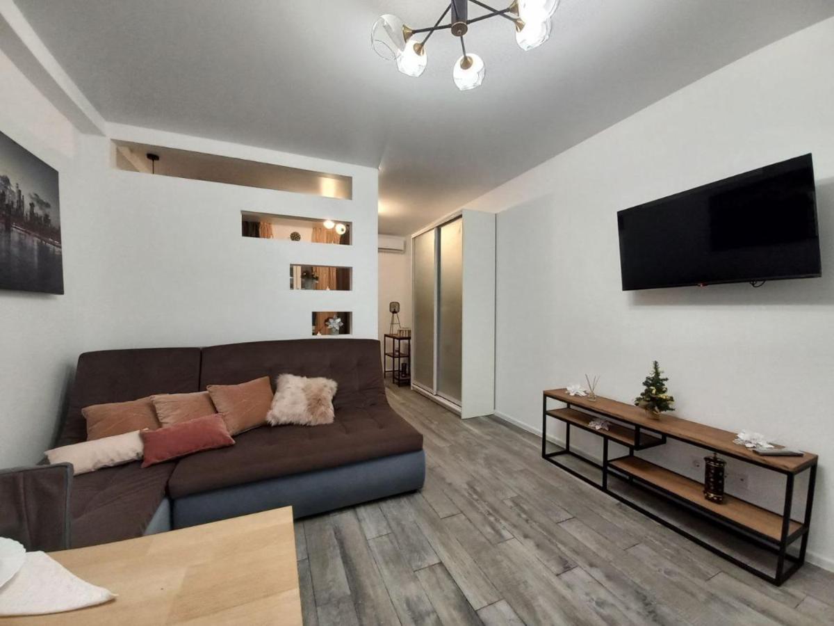 Sweet Apartment