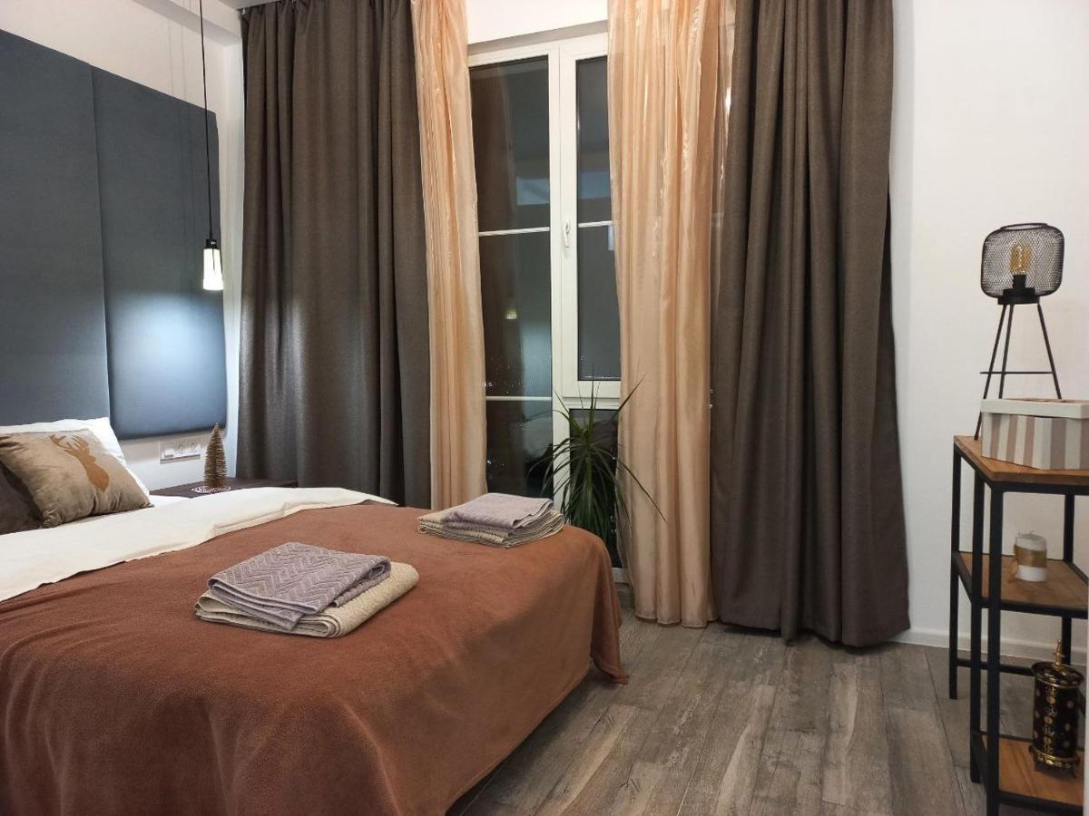 Apartment Sweet *