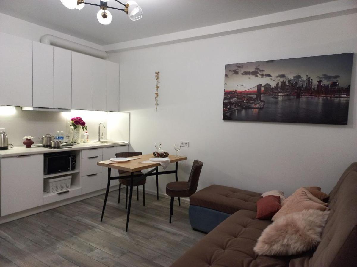 Apartment Sweet *